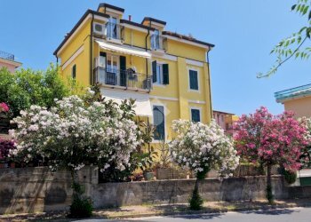 Apartment Via Piave, Loano - photo 1