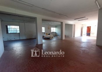 Foto 1 - Locale Commerciale via Roma, Massarosa - foto 1