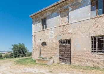 Foto 10 - Rustico Strada Picciano
 
17, Tavullia - foto 10