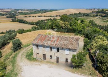 Foto 13 - Rustico Strada Picciano
 
17, Tavullia - foto 13