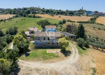 Foto 23 - Rustico Strada Picciano
 
17, Tavullia - foto 23