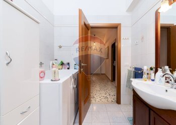 Bagno - Trilocale VIA CAPRI
 
48, Monterotondo - foto 18