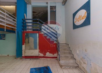 Scale - Commercial Premises Via Antonello Da Messina
 
29, Aci Castello - photo 14