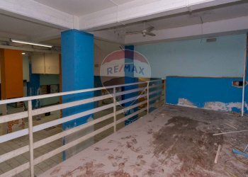 Dispensa di stoccaggio - Commercial Premises Via Antonello Da Messina
 
29, Aci Castello - photo 20