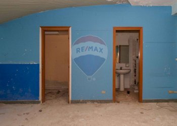Stanza vuota - Commercial Premises Via Antonello Da Messina
 
29, Aci Castello - photo 21