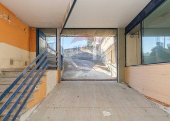 Scale - Commercial Premises Via Antonello Da Messina
 
29, Aci Castello - photo 28
