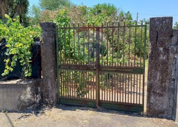 Ingresso carraio - Terreno edificabile Via Gesualdo Bufalino
snc, Aci Sant'Antonio - foto 1