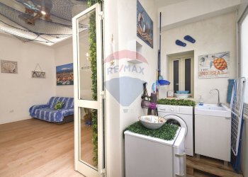 Lavanderia - Trilocale Via domenico tempio
 
30, Catania - foto 16