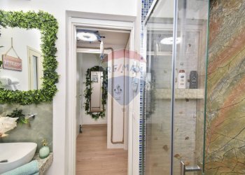 Bagno - Trilocale Via domenico tempio
 
30, Catania - foto 53