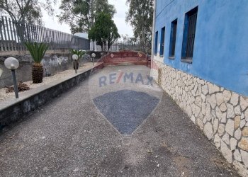 Non correlato - Capannone Contrada Piano Tavola
 
snc, Camporotondo Etneo - foto 4