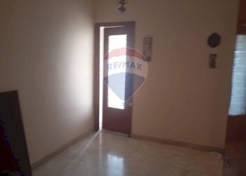 Stanza vuota - Appartamento Via Galileo Galilei
 
7, Caltagirone - foto 16