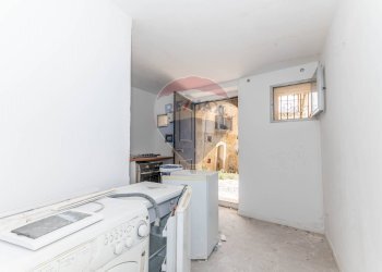 Lavanderia - Bilocale via foresta
 
7, Caltagirone - foto 3