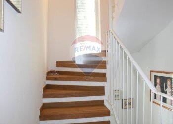 Scale - Villa a Schiera via delle mimose
 
6, Reggello - foto 17