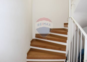 Scale - Villa a Schiera via delle mimose
 
6, Reggello - foto 25