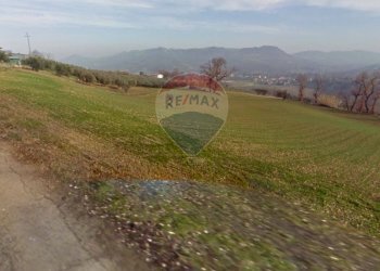 Vista delle montagne - Terreno agricolo via colle SAN DONATO
 
83, Fara Filiorum Petri - foto 11