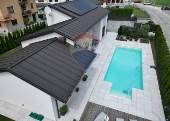 Piscina - Villa I° Maggio
 
17/b, Ponte nelle Alpi - foto 59