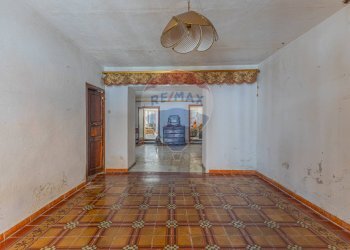 Stanza vuota - Appartamento Via Carlo Alberto di Savoia
 
9, Santa Teresa Gallura - foto 8