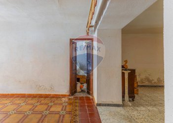 Stanza vuota - Appartamento Via Carlo Alberto di Savoia
 
9, Santa Teresa Gallura - foto 9