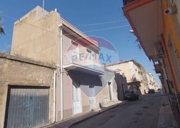 Edificio all\'aperto - Casa indipendente via Platamone
 
59, Rosolini - foto 8