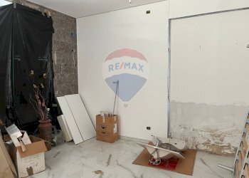 Terrazza - Locale Commerciale via Giacomo Leopardi
71, Vittoria - foto 4