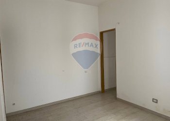 Stanza vuota - Locale Commerciale via Giacomo Leopardi
71, Vittoria - foto 6