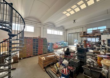 Foto 5 - Capannone Via Monte Arera
 
18, Castel Rozzone - foto 5