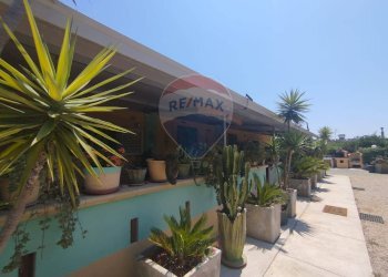 Edificio all\'aperto - Independent house San Vito dei Normanni - photo 2