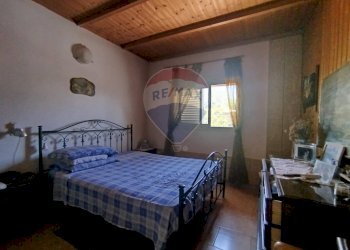 Camera / camera da letto - Independent house San Vito dei Normanni - photo 15