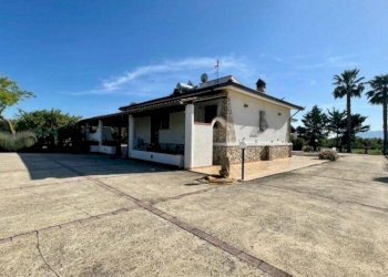 Foto 17 - Villa M. S. S. Del Ponte, SP63, Partinico - foto 17