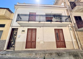 Foto 2 - Casa indipendente Via Alcide de Gasperi
 
19, 19, Balestrate - foto 2