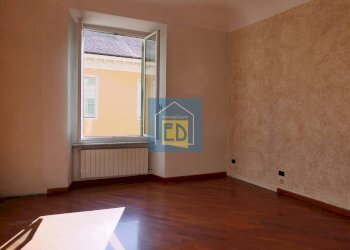 Foto 3 - Appartamento Piazza Sisto IV
 
1, Savona - foto 3