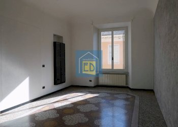 Foto 2 - Appartamento Piazza Sisto IV
 
1, Savona - foto 2