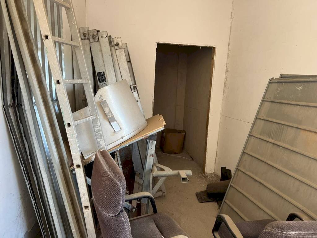 Cantina - Magazzino viale dei Fiori, Cercola - foto 2