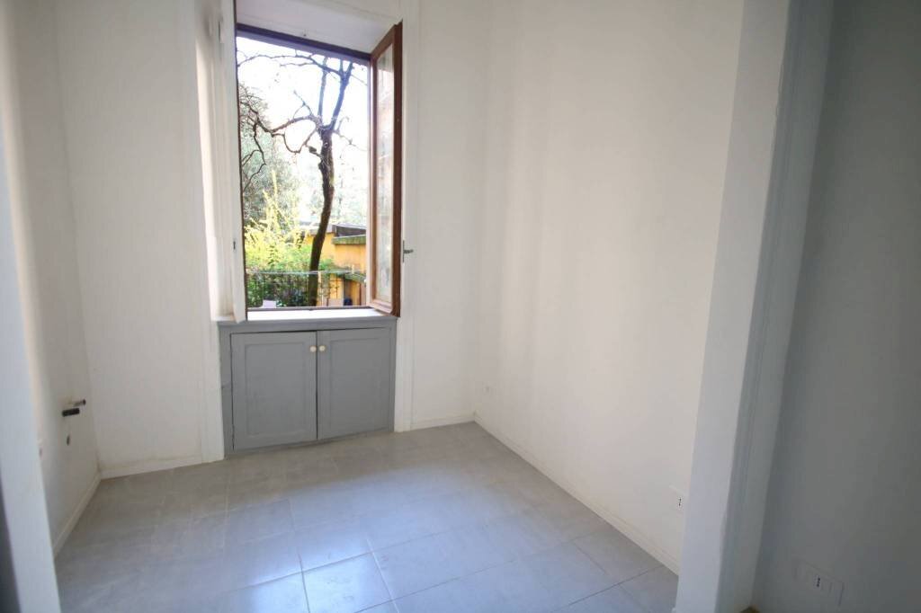 Camera da letto - Bilocale via Paolo Diacono, Milano - foto 3