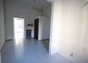 Interno non residenziale - Bilocale via Paolo Diacono, Milano - foto 5