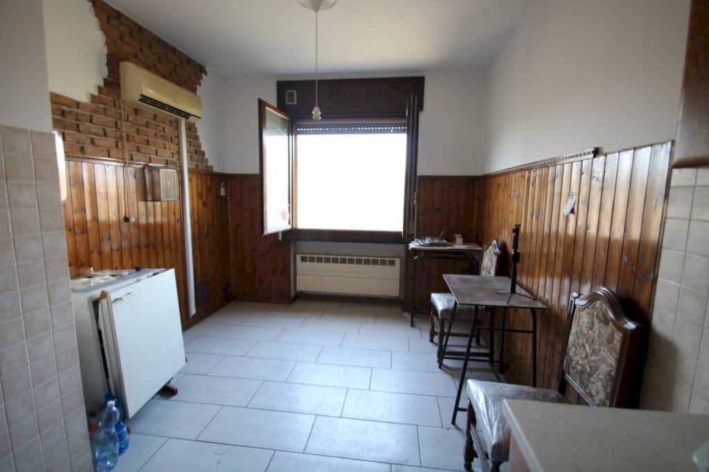 Cucina - Trilocale via delle Rose, Legnano - foto 3