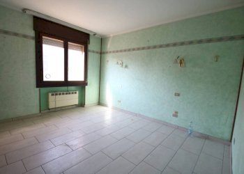 Camera da letto - Three-room apartment via delle Rose, Legnano - photo 7