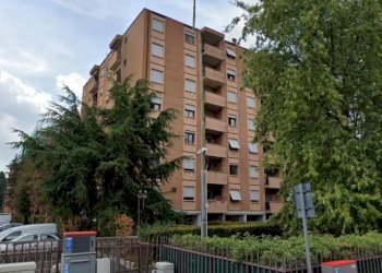 Facciata - Trilocale via delle Rose, Legnano - foto 14