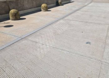 Cortile interno - Box via Daniele Manin, 30, Varese - foto 2