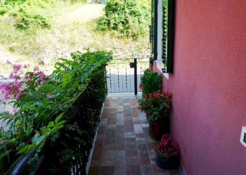 Balcone - Villa a Schiera via Giovanni Bombrini, 36, Davagna - foto 3