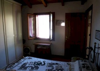 Camera da letto - Villa a Schiera via Giovanni Bombrini, 36, Davagna - foto 22