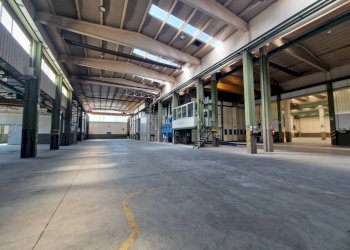 Interno non residenziale - Capannone via Adua, Arluno - foto 7