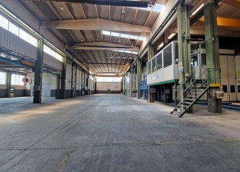 Interno non residenziale - Capannone via Adua, Arluno - foto 10