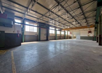 Interno non residenziale - Capannone via Adua, Arluno - foto 12