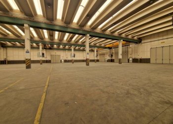 Interno non residenziale - Capannone via Adua, Arluno - foto 21