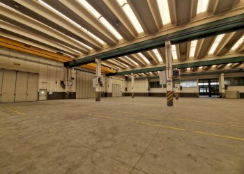 Interno non residenziale - Capannone via Adua, Arluno - foto 26