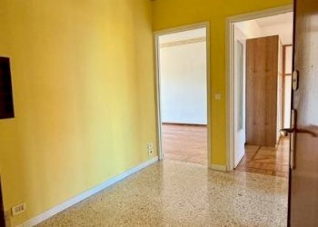 Stanza non arredata - Trilocale via Trieste, 54, Biella - foto 8