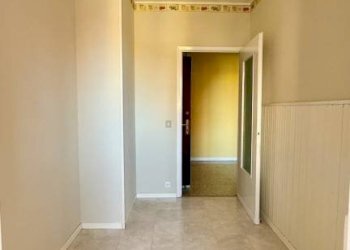 Camera da letto - Trilocale via Trieste, 54, Biella - foto 12