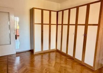 Camera da letto - Trilocale via Trieste, 54, Biella - foto 22