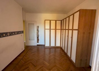 Camera da letto - Trilocale via Trieste, 54, Biella - foto 23